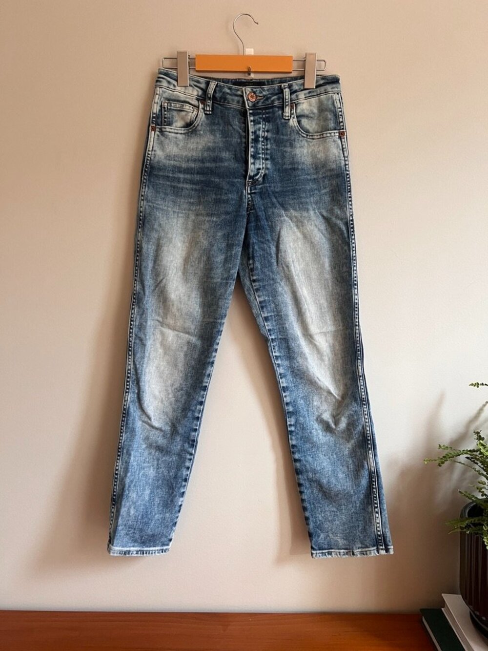 Lucky Brand High Rise Tomboy Jeans Size 26 Relaxed Straight Vintage Wash Button